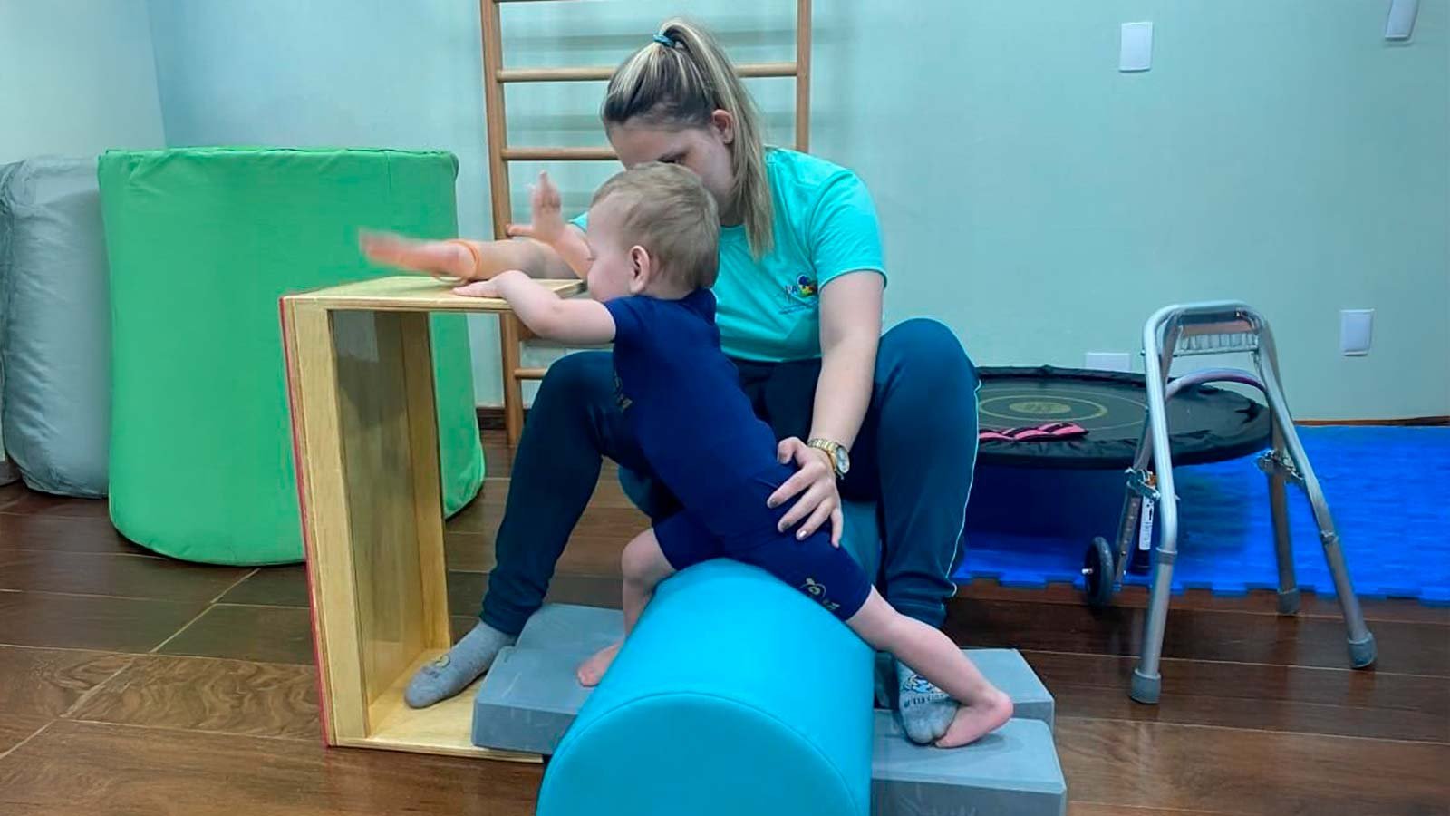 Img_Galeria_Tratamentos_Terapia-Bobathl